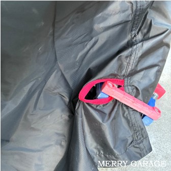 デイトナの「ハーレー専用バイクカバー」がおすすめな理由８選！_③前輪後輪の両方でタイヤロックが可能！