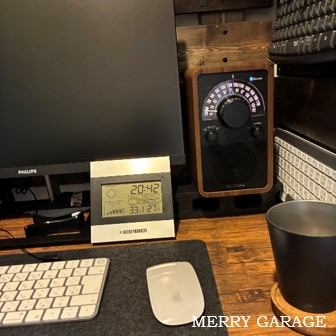 SANGEAN WR-304はFM/AMラジオ搭載のBluetoothスピーカー!_②絶妙な縦型サイズで狭いデスクに最適